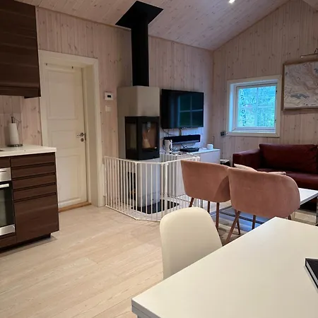 Fresh Familie With Outdoor Sauna Hytte