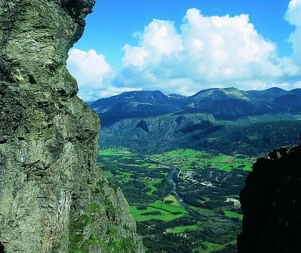 Fresh Familie With Outdoor Sauna