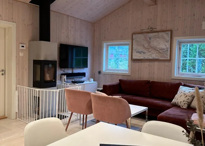 Fresh Familie With Outdoor Sauna